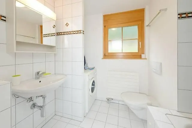 Theo Apartament *